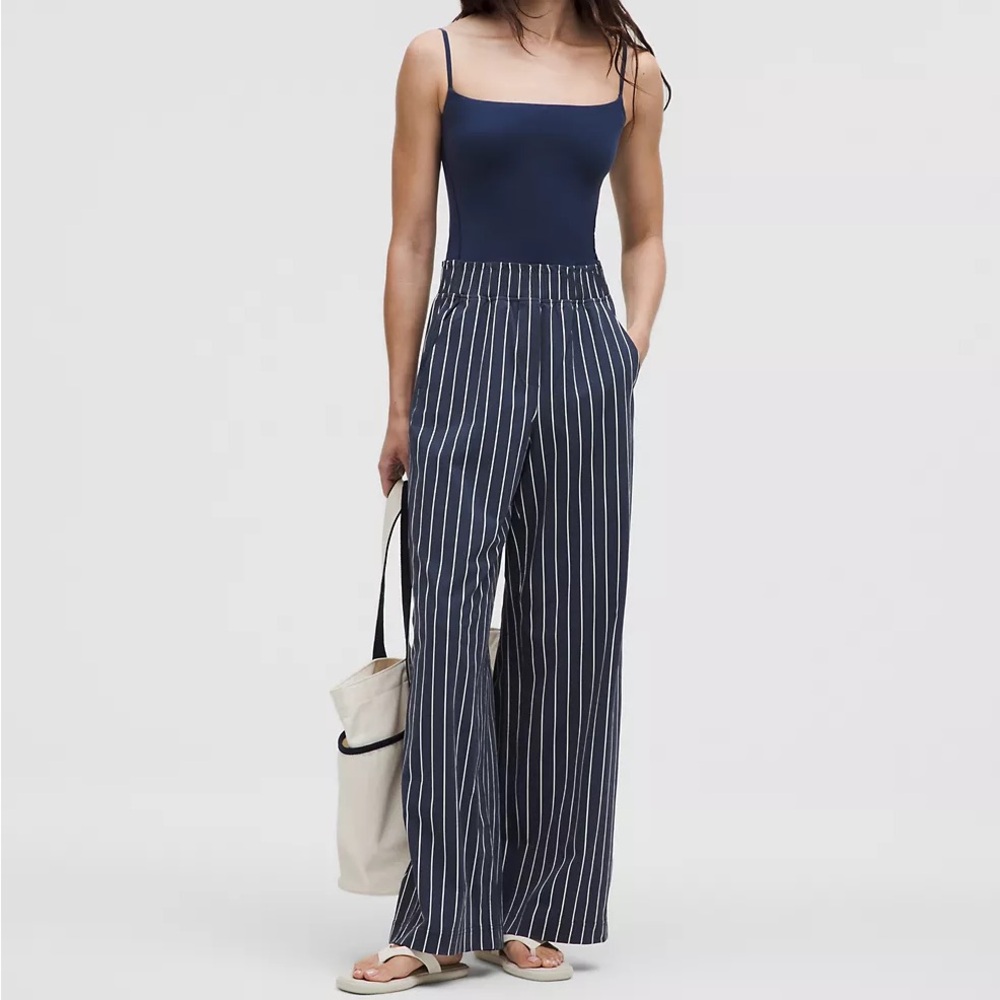LULULEMON Stretch Woven Ruffle Waist Wide Leg Pant~Upright Stripe Ivory Blue~NWT - Picture 2 of 6